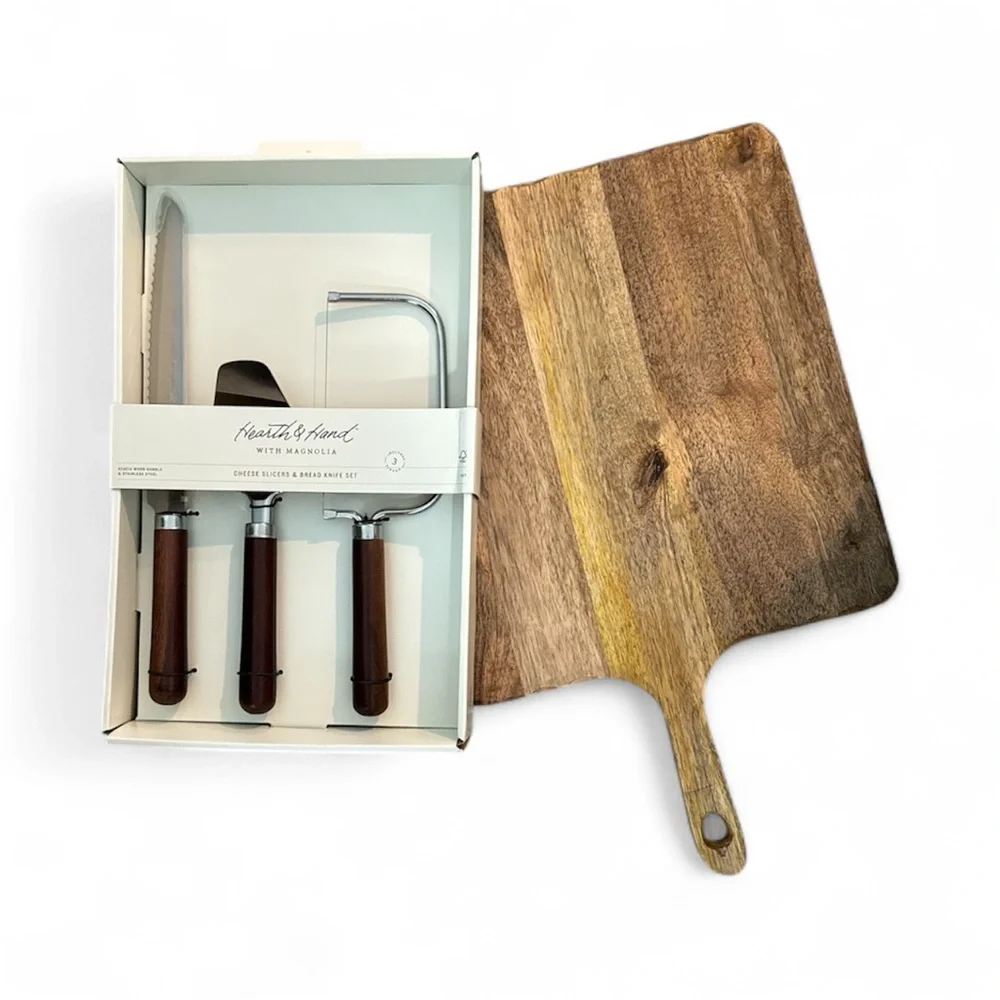 Hearth & Hand Set of 3 Cheese and Bread Knives Dark Brown